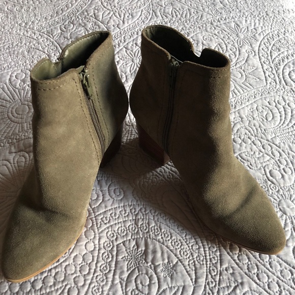 Aldo Booties Olive Green - Picture 9 of 9
